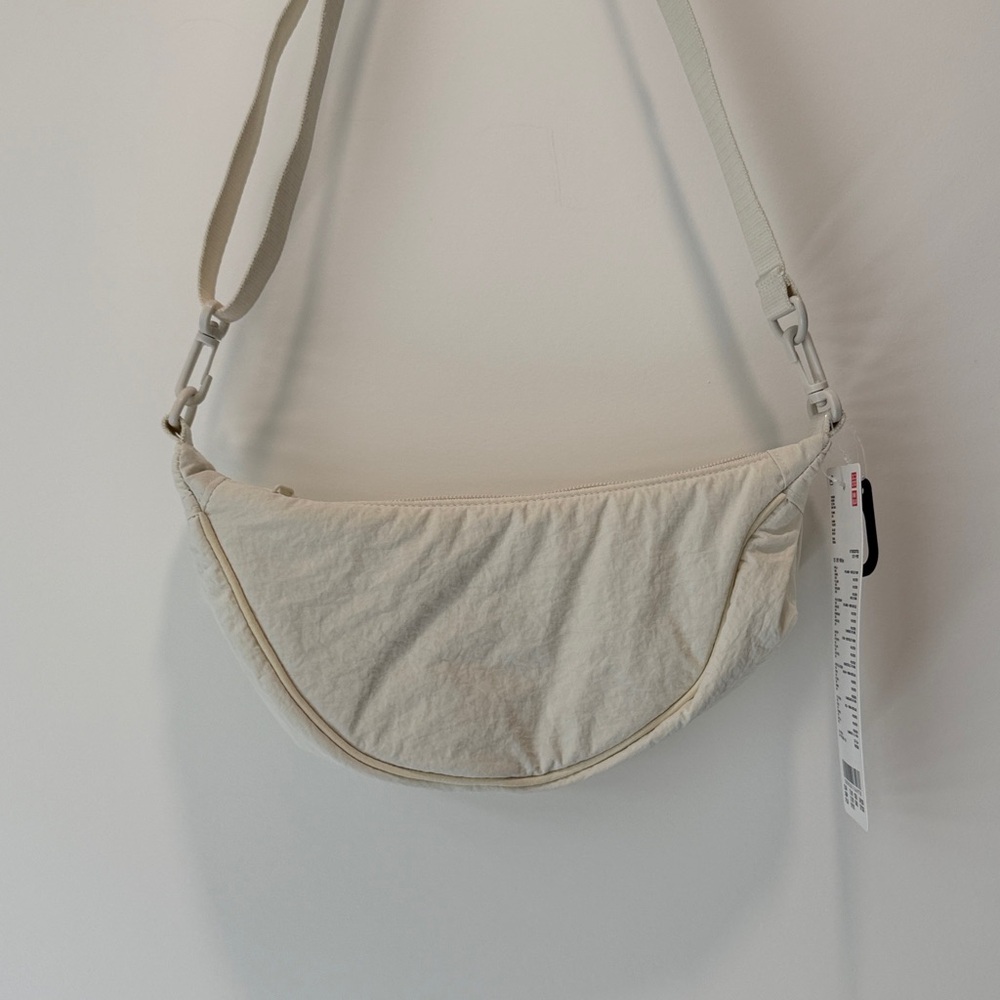 Uniqlo Round Mini Shoulder Bag